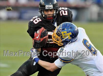 Thumbnail 3 in El Toro vs. Tustin (CIF SS Southwest Division Final)  photogallery.