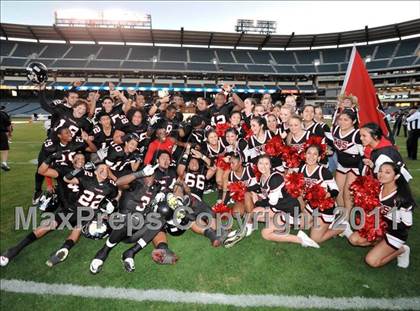 Thumbnail 3 in El Toro vs. Tustin (CIF SS Southwest Division Final)  photogallery.