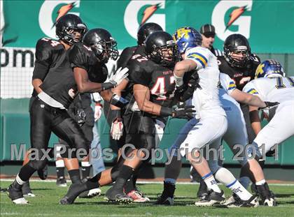 Thumbnail 1 in El Toro vs. Tustin (CIF SS Southwest Division Final)  photogallery.