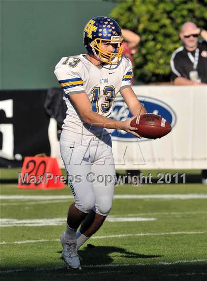 Thumbnail 3 in El Toro vs. Tustin (CIF SS Southwest Division Final)  photogallery.