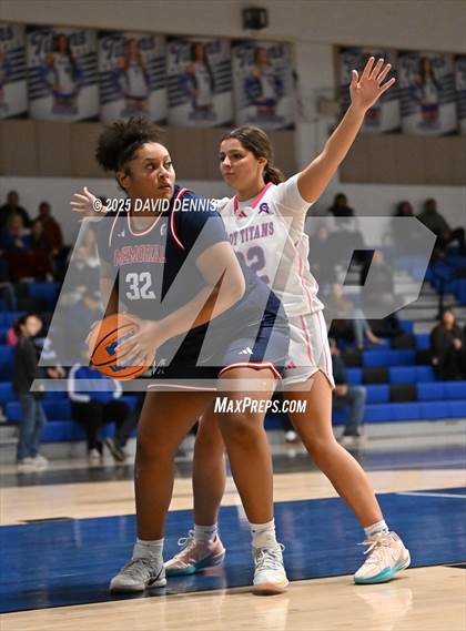 Thumbnail 3 in San Joaquin Memorial @ Frontier (Thanksgiving Hoopfest) photogallery.