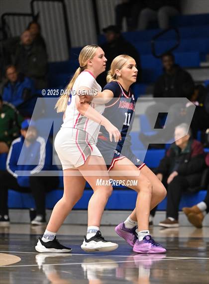 Thumbnail 3 in San Joaquin Memorial @ Frontier (Thanksgiving Hoopfest) photogallery.