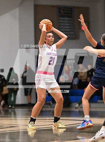 Thumbnail 1 in San Joaquin Memorial @ Frontier (Thanksgiving Hoopfest) photogallery.