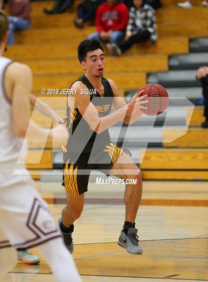 Thumbnail 2 in Yuba City vs Whitney (NorCal Tip Off) photogallery.