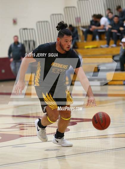Thumbnail 1 in Yuba City vs Whitney (NorCal Tip Off) photogallery.