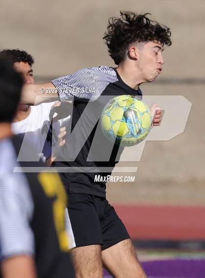 Thumbnail 2 in Helix vs. Mira Mesa (45th Annual East County Holiday Classic) photogallery.