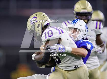 Thumbnail 1 in Windthorst vs. Mart (UIL 2A Division 1 State Final) photogallery.