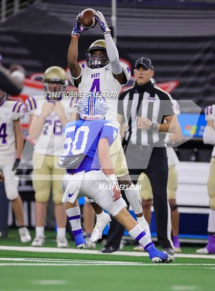 Thumbnail 3 in Windthorst vs. Mart (UIL 2A Division 1 State Final) photogallery.