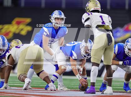 Thumbnail 2 in Windthorst vs. Mart (UIL 2A Division 1 State Final) photogallery.