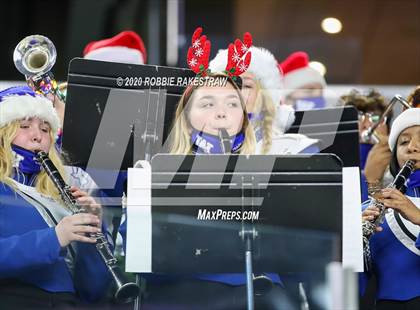 Thumbnail 2 in Windthorst vs. Mart (UIL 2A Division 1 State Final) photogallery.