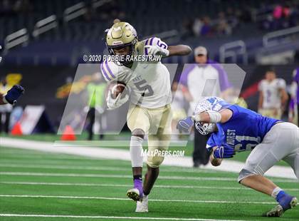 Thumbnail 1 in Windthorst vs. Mart (UIL 2A Division 1 State Final) photogallery.