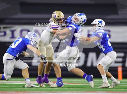 Thumbnail 3 in Windthorst vs. Mart (UIL 2A Division 1 State Final) photogallery.