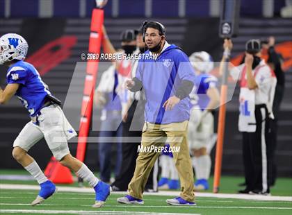 Thumbnail 1 in Windthorst vs. Mart (UIL 2A Division 1 State Final) photogallery.