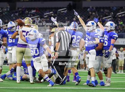 Thumbnail 2 in Windthorst vs. Mart (UIL 2A Division 1 State Final) photogallery.