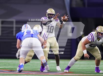 Thumbnail 3 in Windthorst vs. Mart (UIL 2A Division 1 State Final) photogallery.