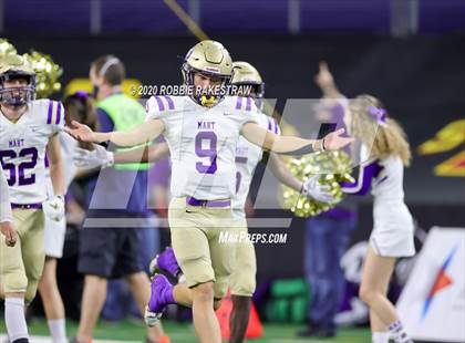 Thumbnail 1 in Windthorst vs. Mart (UIL 2A Division 1 State Final) photogallery.