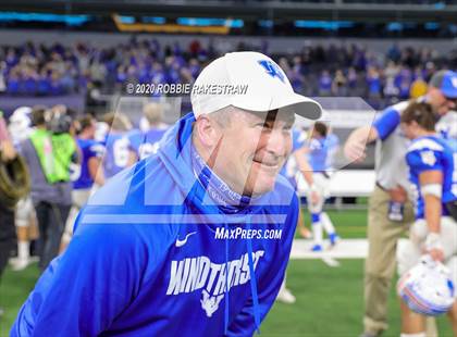 Thumbnail 1 in Windthorst vs. Mart (UIL 2A Division 1 State Final) photogallery.