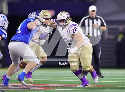 Thumbnail 1 in Windthorst vs. Mart (UIL 2A Division 1 State Final) photogallery.