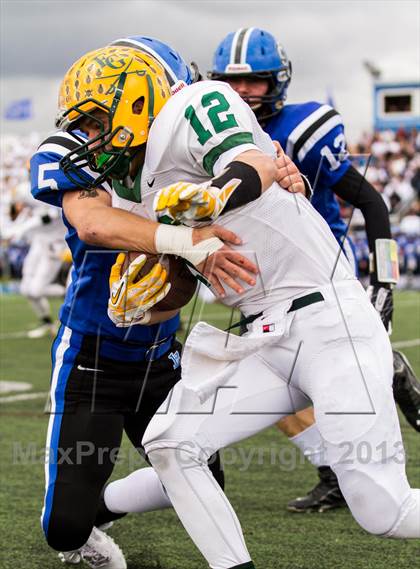 Thumbnail 1 in Elk Grove vs Lake Zurich (IHSA 7A First Round Playoff) photogallery.