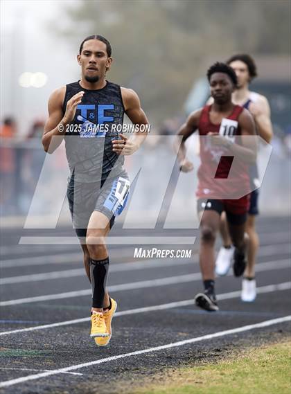Thumbnail 1 in Mandarin Preseason Classic (3000 Meters) photogallery.