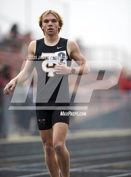 Thumbnail 2 in Mandarin Preseason Classic (3000 Meters) photogallery.