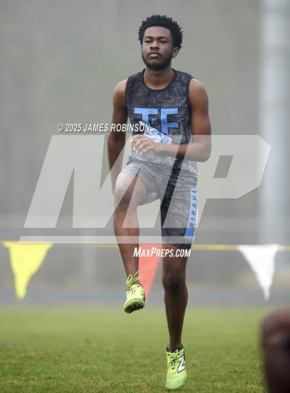Thumbnail 3 in Mandarin Preseason Classic (3000 Meters) photogallery.