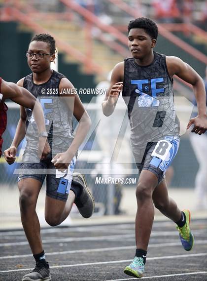 Thumbnail 1 in Mandarin Preseason Classic (3000 Meters) photogallery.