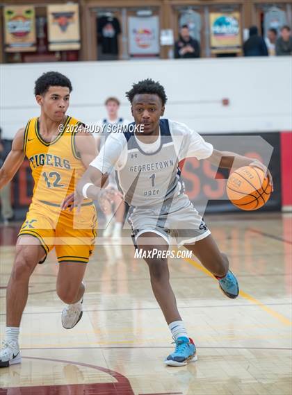 Thumbnail 3 in Georgetown Prep vs. St. Xavier (Torrey Pines Holiday Classic) photogallery.