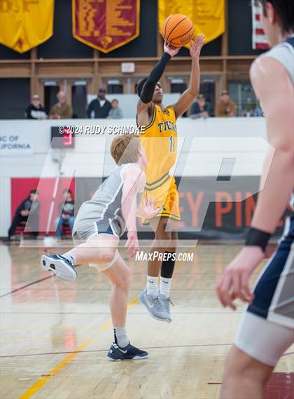 Thumbnail 1 in Georgetown Prep vs. St. Xavier (Torrey Pines Holiday Classic) photogallery.