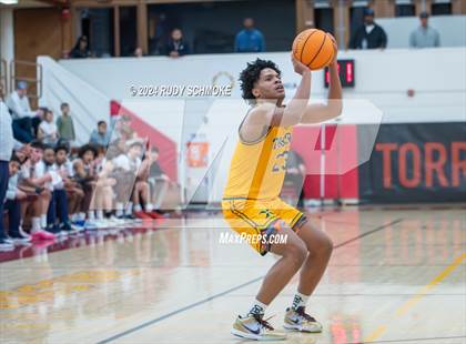 Thumbnail 3 in Georgetown Prep vs. St. Xavier (Torrey Pines Holiday Classic) photogallery.