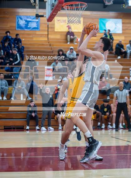 Thumbnail 1 in Georgetown Prep vs. St. Xavier (Torrey Pines Holiday Classic) photogallery.