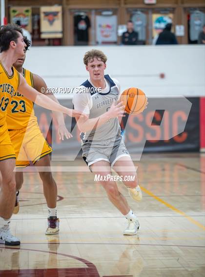 Thumbnail 3 in Georgetown Prep vs. St. Xavier (Torrey Pines Holiday Classic) photogallery.