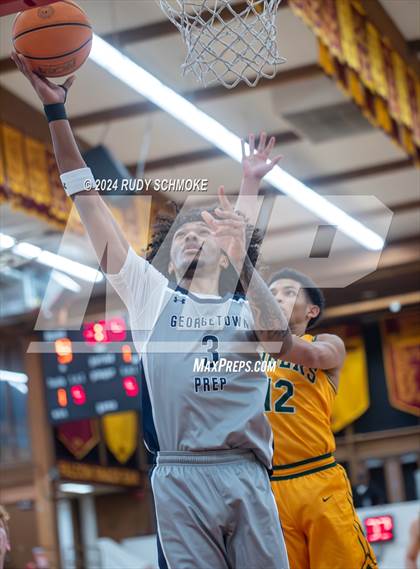 Thumbnail 2 in Georgetown Prep vs. St. Xavier (Torrey Pines Holiday Classic) photogallery.