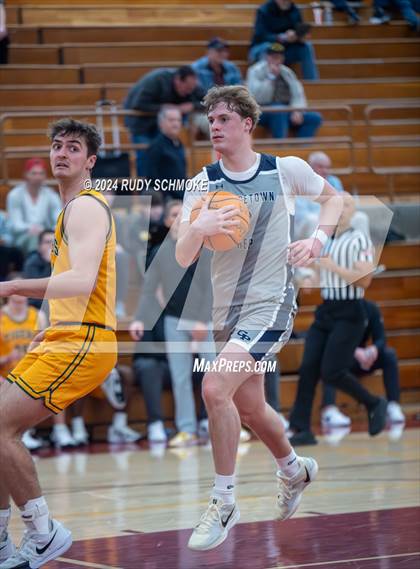 Thumbnail 1 in Georgetown Prep vs. St. Xavier (Torrey Pines Holiday Classic) photogallery.