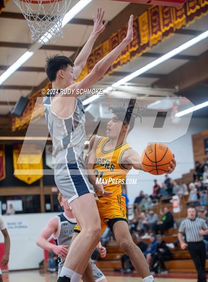 Thumbnail 2 in Georgetown Prep vs. St. Xavier (Torrey Pines Holiday Classic) photogallery.