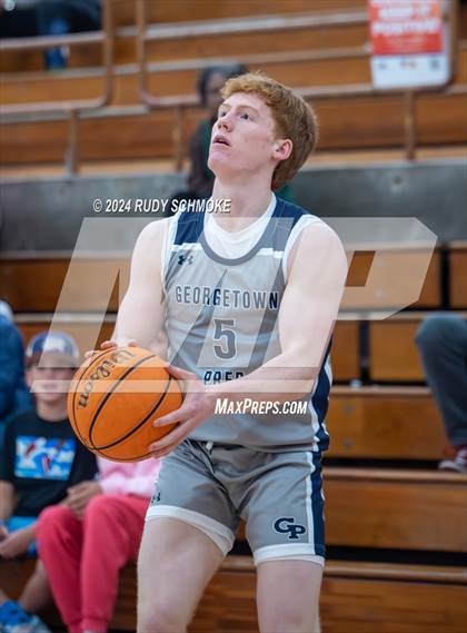 Thumbnail 2 in Georgetown Prep vs. St. Xavier (Torrey Pines Holiday Classic) photogallery.