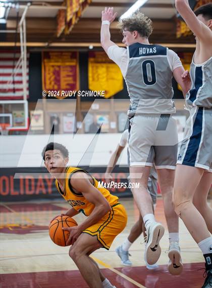 Thumbnail 1 in Georgetown Prep vs. St. Xavier (Torrey Pines Holiday Classic) photogallery.
