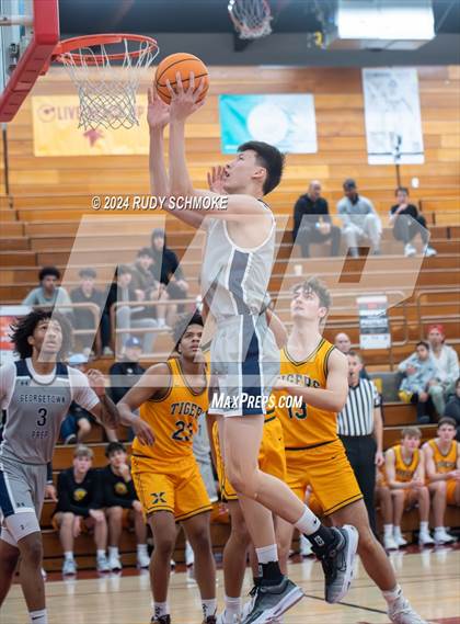 Thumbnail 3 in Georgetown Prep vs. St. Xavier (Torrey Pines Holiday Classic) photogallery.