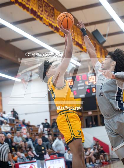 Thumbnail 1 in Georgetown Prep vs. St. Xavier (Torrey Pines Holiday Classic) photogallery.