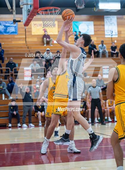 Thumbnail 3 in Georgetown Prep vs. St. Xavier (Torrey Pines Holiday Classic) photogallery.