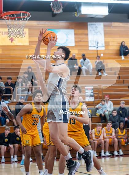 Thumbnail 2 in Georgetown Prep vs. St. Xavier (Torrey Pines Holiday Classic) photogallery.