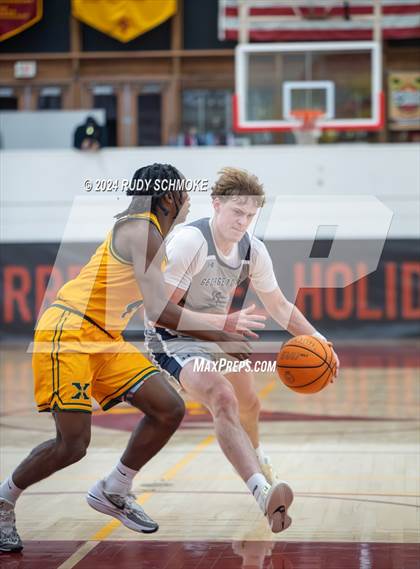 Thumbnail 2 in Georgetown Prep vs. St. Xavier (Torrey Pines Holiday Classic) photogallery.