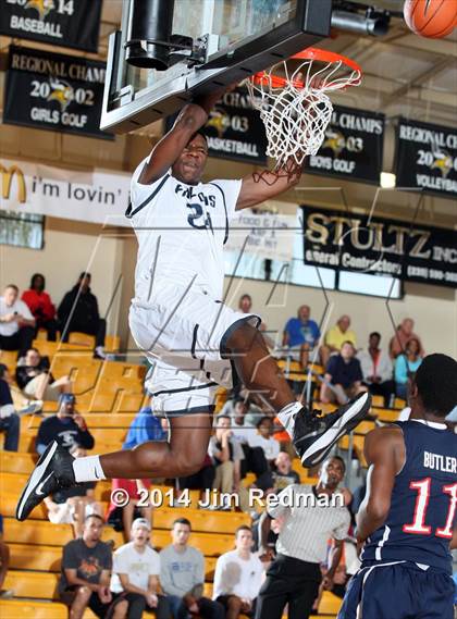 Thumbnail 3 in Florida Air Academy vs. Riverside (City of Palms Classic) photogallery.
