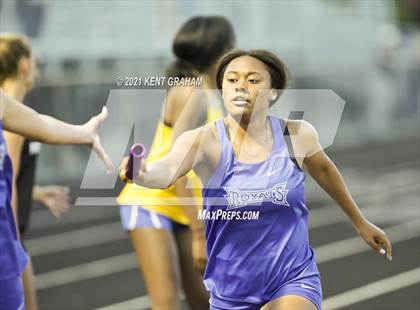 Thumbnail 2 in Hamilton Southeastern (IHSAA Sectional) photogallery.