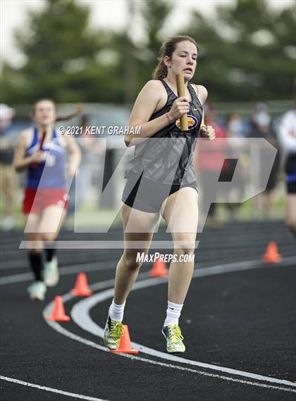 Thumbnail 3 in Hamilton Southeastern (IHSAA Sectional) photogallery.