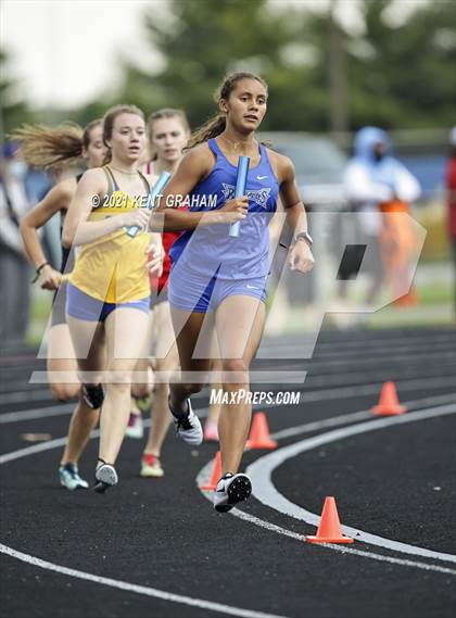 Thumbnail 1 in Hamilton Southeastern (IHSAA Sectional) photogallery.