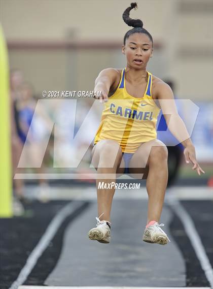 Thumbnail 3 in Hamilton Southeastern (IHSAA Sectional) photogallery.
