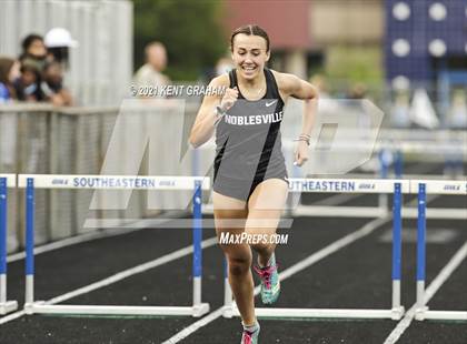 Thumbnail 2 in Hamilton Southeastern (IHSAA Sectional) photogallery.