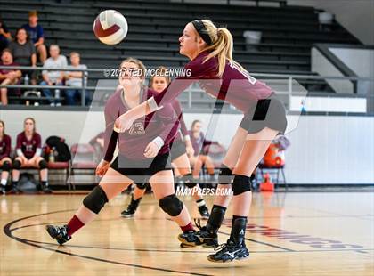 Thumbnail 1 in Harmony Grove @ Perryville photogallery.