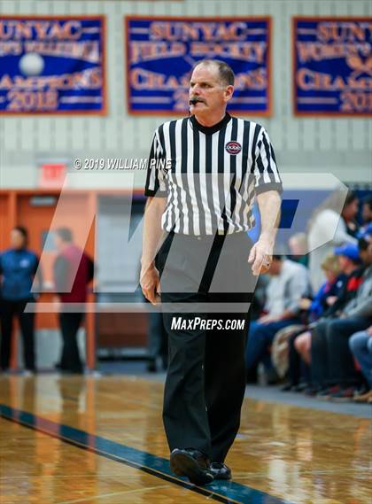 Thumbnail 3 in Middletown vs. Kingston (Section 9 Class AA Championship) photogallery.